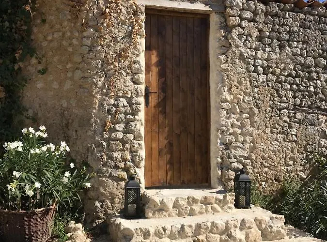 Les Ombrieres Bed and breakfast